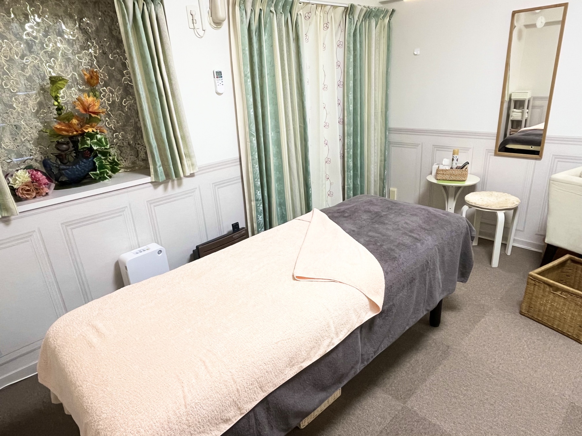 慢性痛改善整体・整顔小顔サロン さえさえ